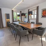 Villa Nikolina *