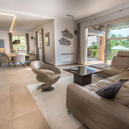 别墅 Nikolina Kaštelir