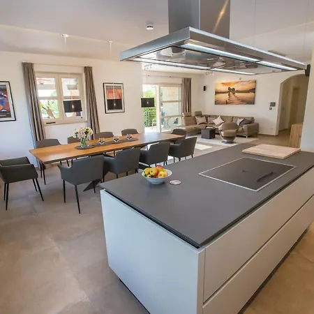 Nikolina 别墅 Kaštelir