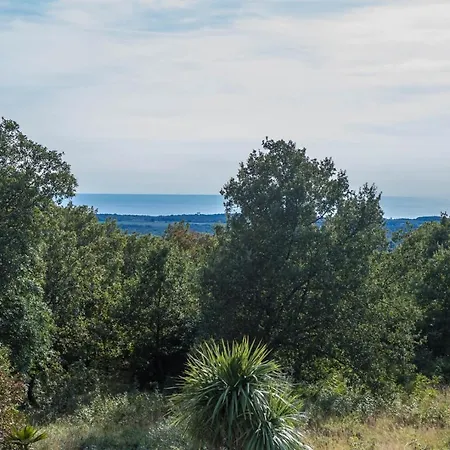 Nikolina 别墅 Kaštelir