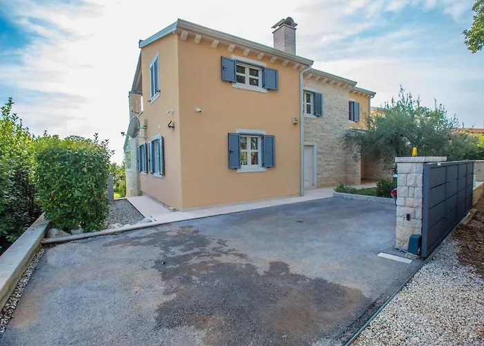 Villa Nikolina Kaštelir